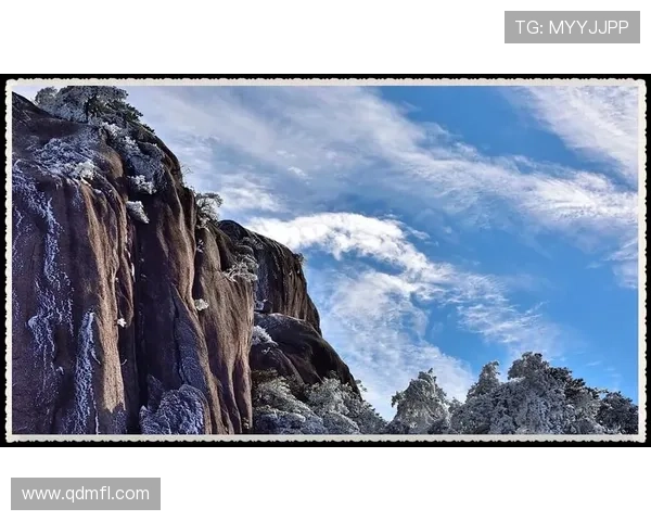 琉璃海的低语：冲绳，一场遗落千年的爱恋